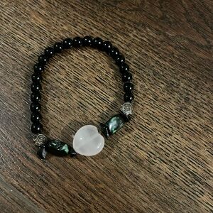 Black onyx and rose quartz bracelet